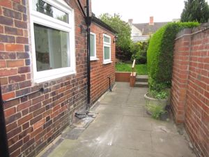 Photo 9- click for photo gallery